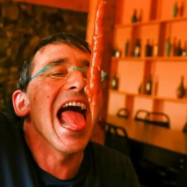 Дегустация традиционной чурчхелы - наши гости знакомятся с кухней Грузии